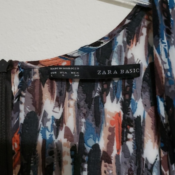 Top - Picture 2 of 3